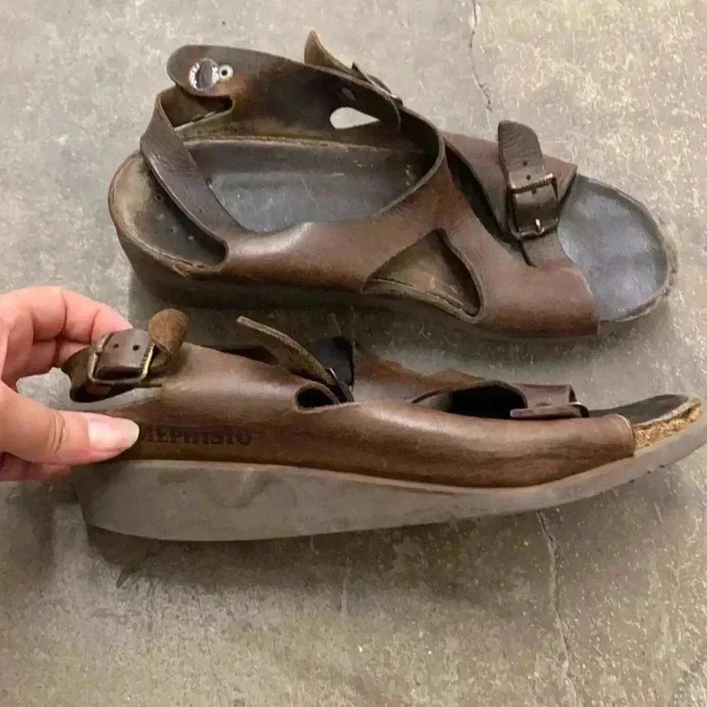 Mephisto sandalsโ